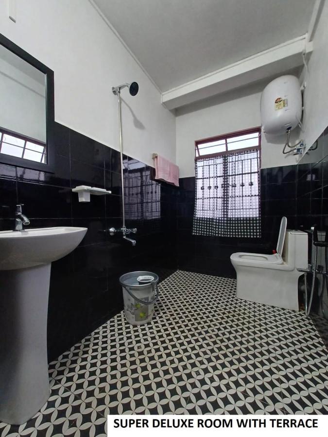 Odyssey'S Pateng Homestay, เชร์ราปุนจี ภายนอก รูปภาพ