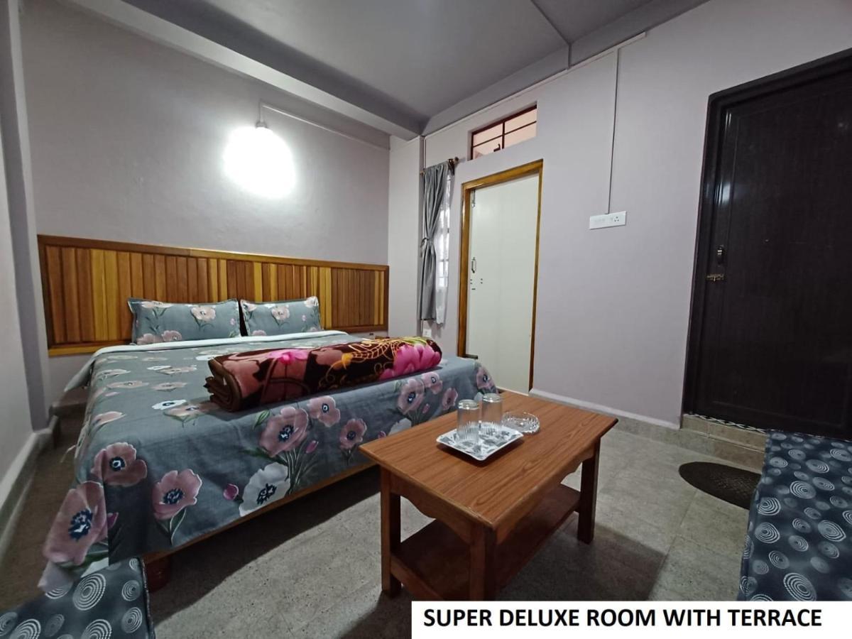 Odyssey'S Pateng Homestay, เชร์ราปุนจี ภายนอก รูปภาพ