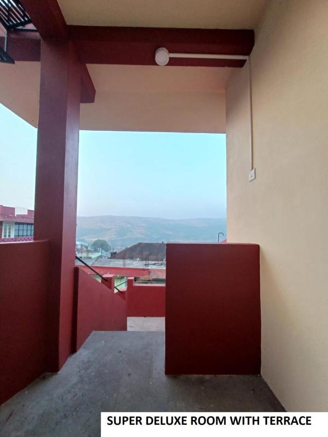 Odyssey'S Pateng Homestay, เชร์ราปุนจี ภายนอก รูปภาพ