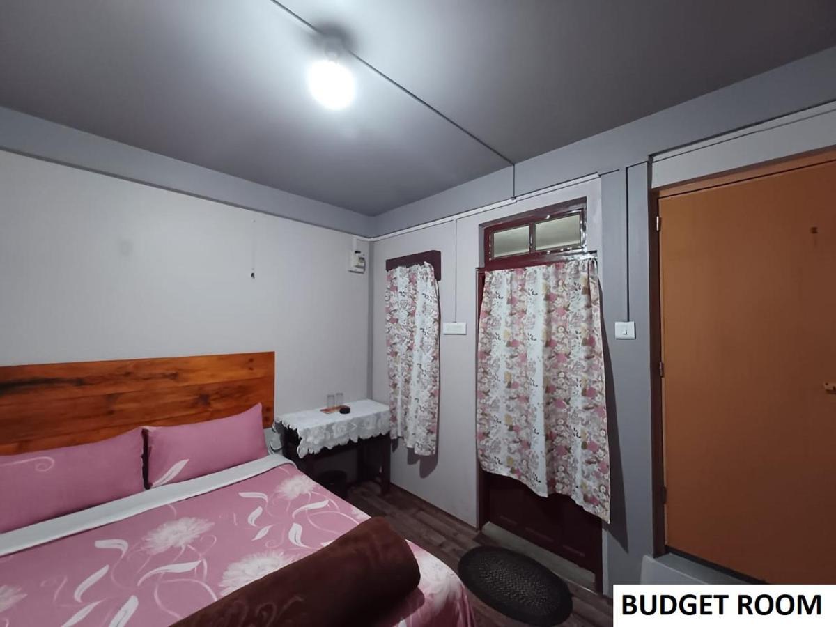 Odyssey'S Pateng Homestay, เชร์ราปุนจี ภายนอก รูปภาพ